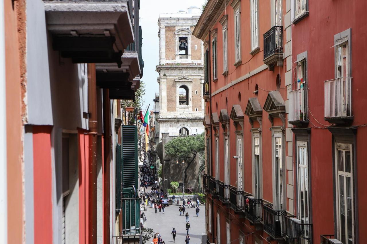 Shabby Chic In The Vibrant Center Appartamento Napoli